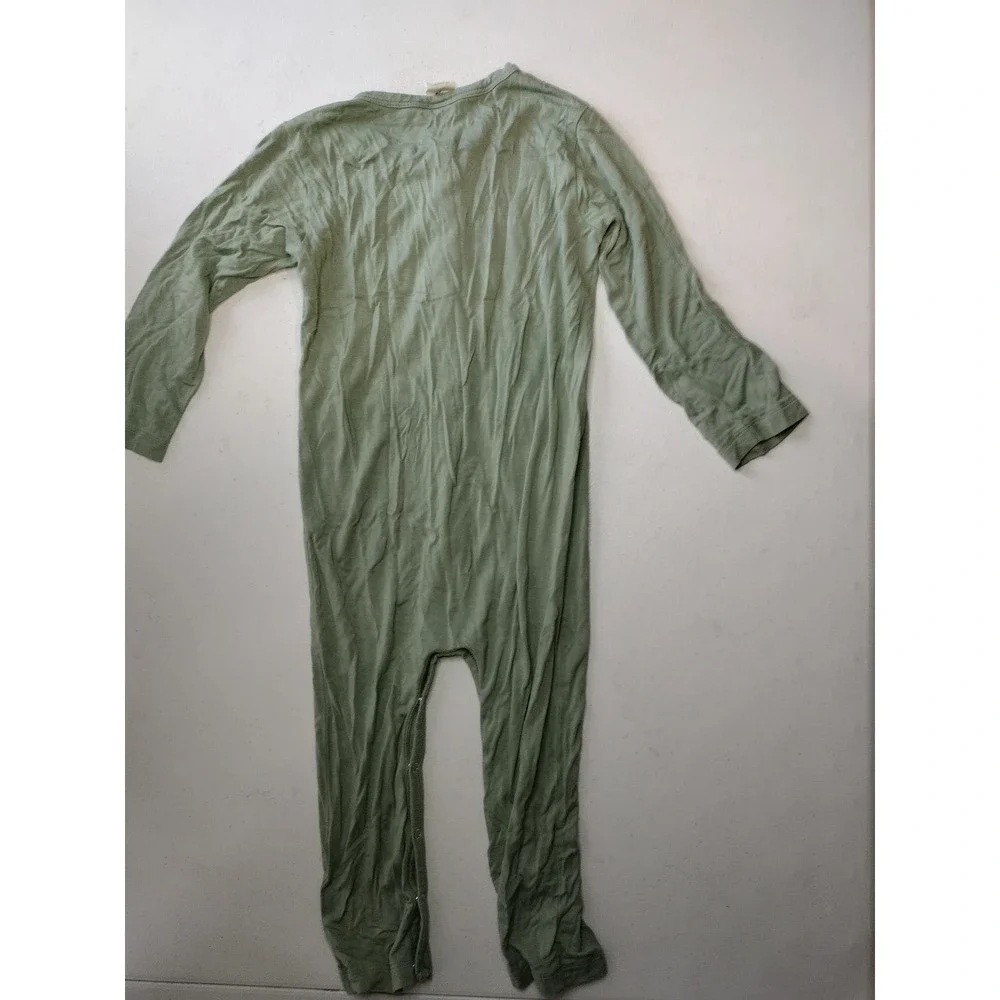 Kate Quinn Sage Green‎ Bamboo Viscose Long Sleeve Button Romper 2T